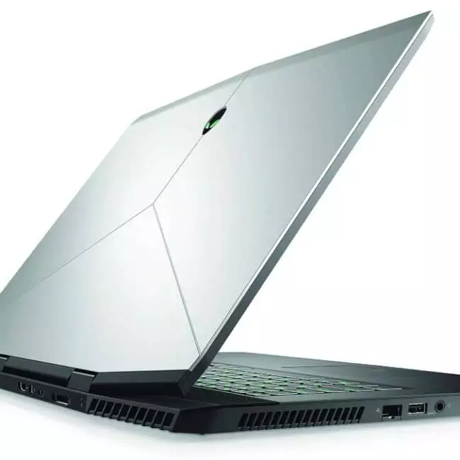 Portátil Alienware M17